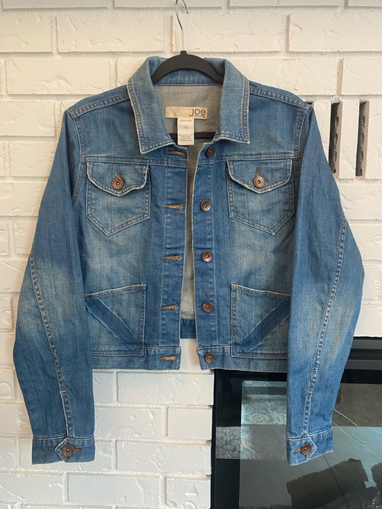 Joe Fresh Jackets & Blazers - Joe Fresh Size L Light Wash Distressed Denim Jacket Super Cute